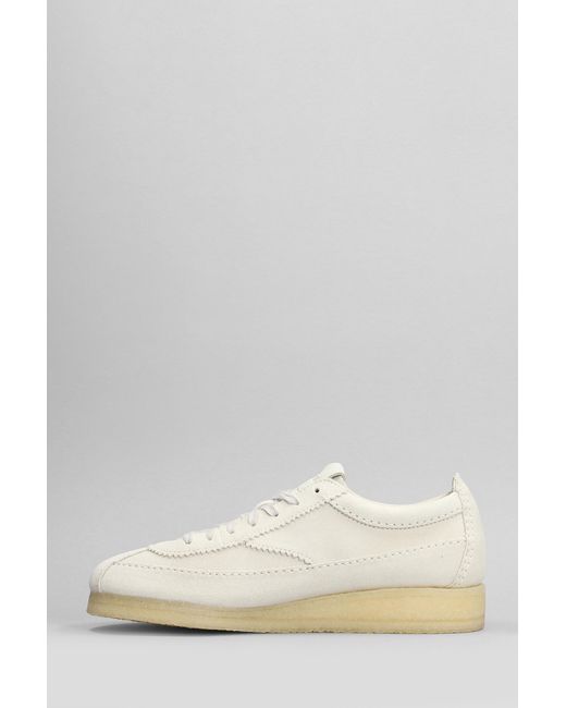 Clarks Wallabee Tor Lace Up Shoes In White Suede for men