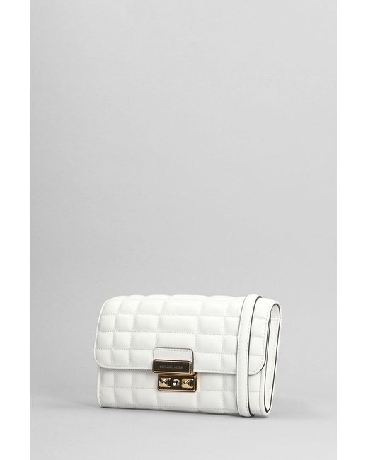 Borsa a spalla Tribeca in Pelle Bianca di Michael Kors in White