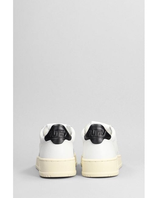 Autry White Medalist Low Sneakers