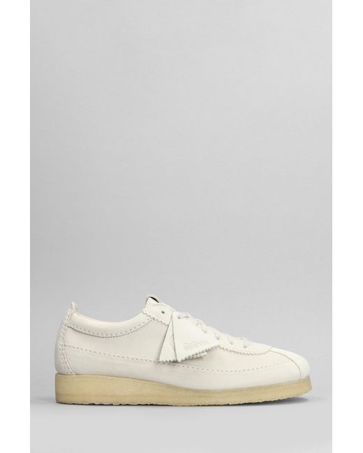 Clarks Wallabee Tor Lace Up Shoes In White Suede for men