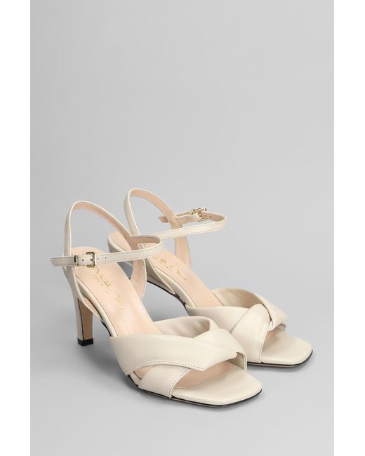 Evaluna Natural Sandals In Beige Leather