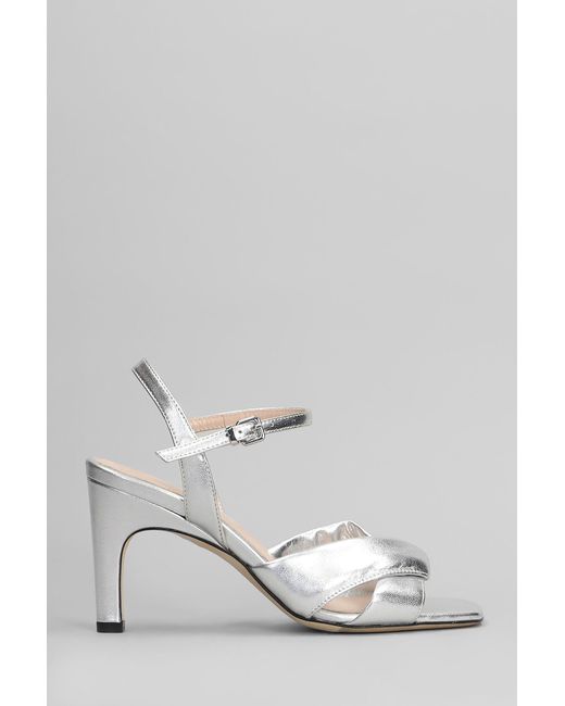 Evaluna White Sandals In Silver Leather