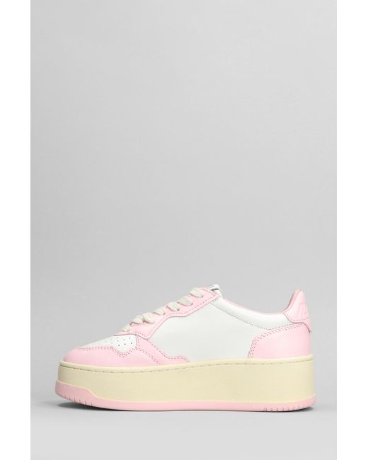 Sneakers Platform Low in Pelle Bianca di Autry in Pink