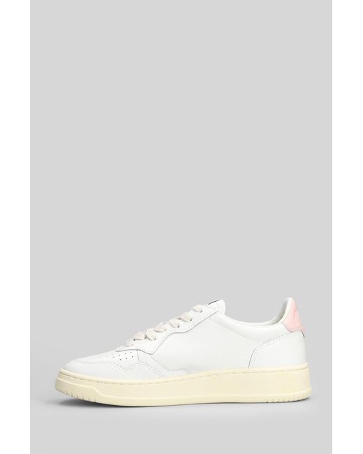 Autry White Medalist Low Sneakers