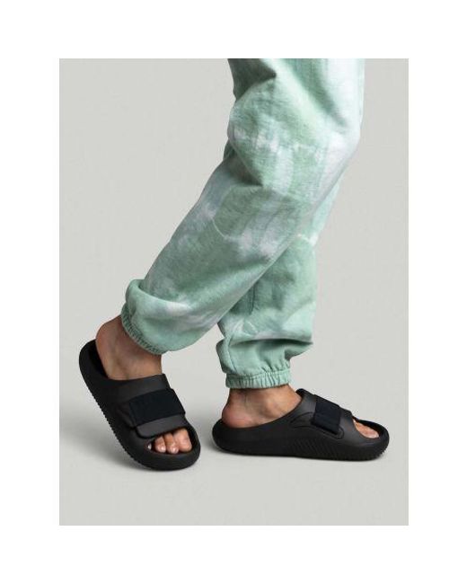 CROCSTM Black Mellow Luxe Recovery Slide for men