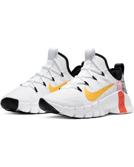 metcon 3 training shoes