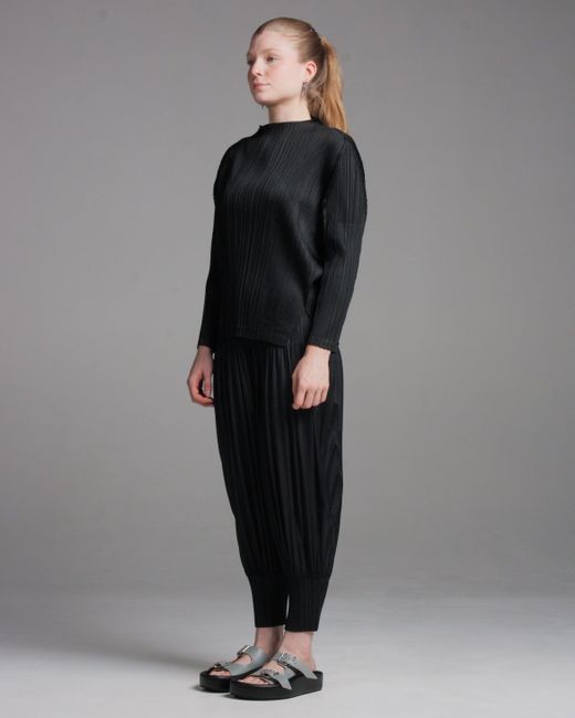 Pleats Please Issey Miyake Soft Pleat Tapered Pants in Black | Lyst