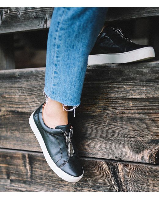 frye lena zip low black