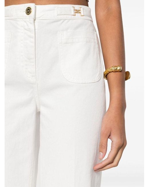 Jeans dritti con placca logo di Elisabetta Franchi in White