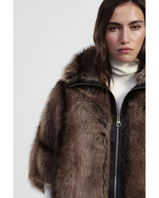 Outer Jacket Eco-Fur Corta Con Zip E Cappuccio di Dixie in Multicolor