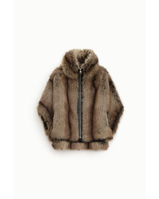 Outer Jacket Eco-Fur Corta Con Zip E Cappuccio di Dixie in Multicolor