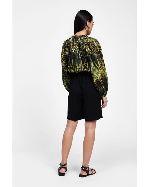 Shorts Al Ginocchio A Tinta Unita Con Pinces di Dixie in Black