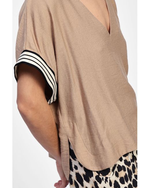 T-Shirt Con Maniche Corte Profilate E Scollo V di Dixie in White