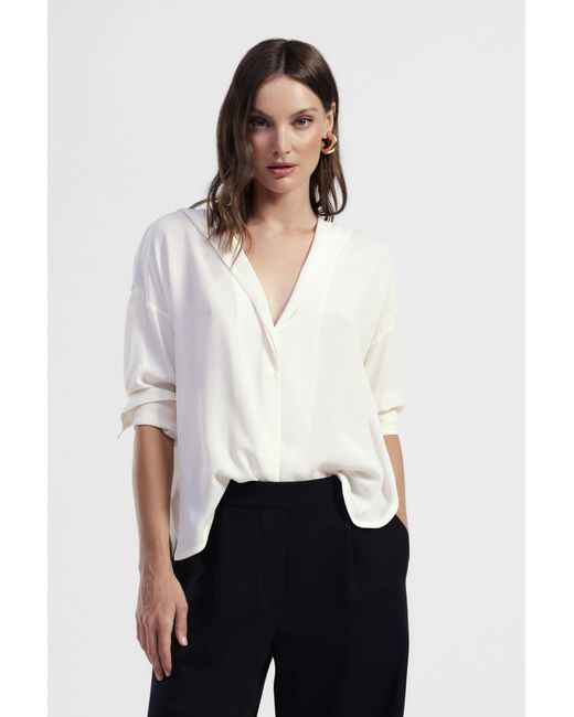 Camicia Ampia V Con Maniche Lunghe di Dixie in White