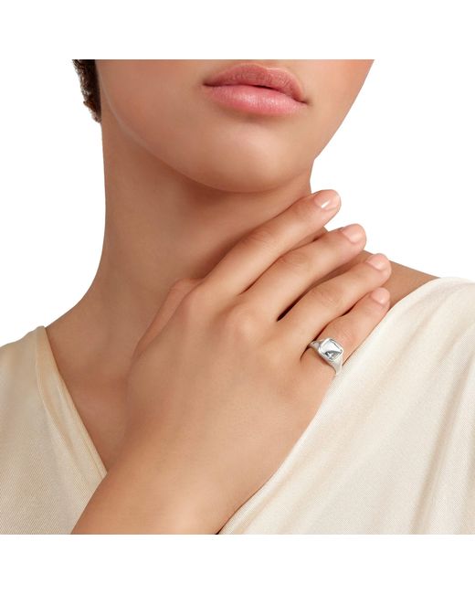 Dodo White Diamond Signet Ring