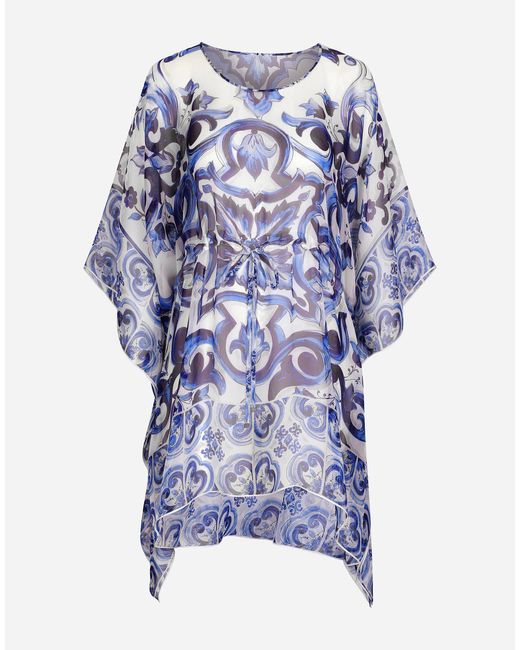 Short majolica-print chiffon caftan di Dolce & Gabbana in Blue
