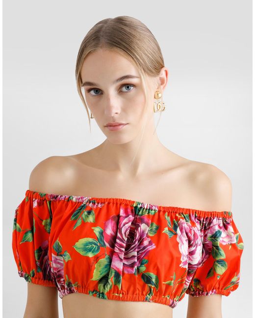 Top Con Escote Bardot De Algodón Con Estampado De Rosas Dolce & Gabbana de color Red