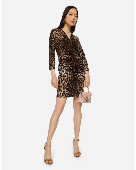 Dolce & Gabbana Multicolor Kurzes Kleid Aus Charmeuse Leoprint Mit Schleife