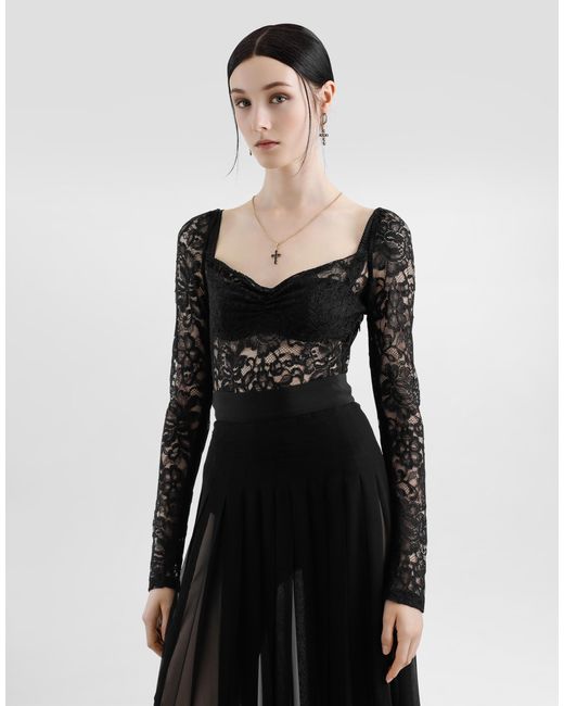 Dolce & Gabbana Black Floral Lace Top With A Sweetheart Neckline