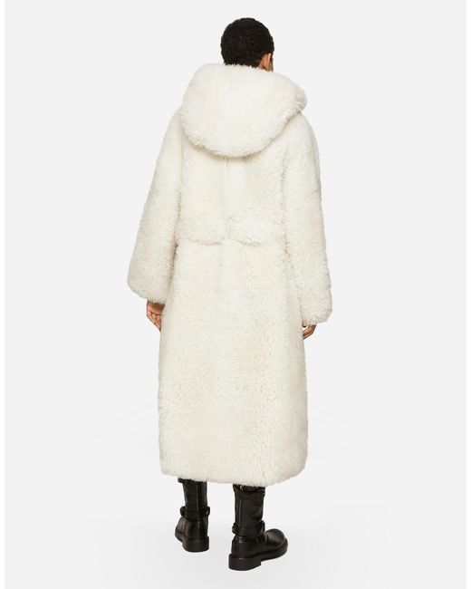 Cappotto con cappuccio in montone rovesciato da Uomo di Dolce & Gabbana in  Neutro | Lyst