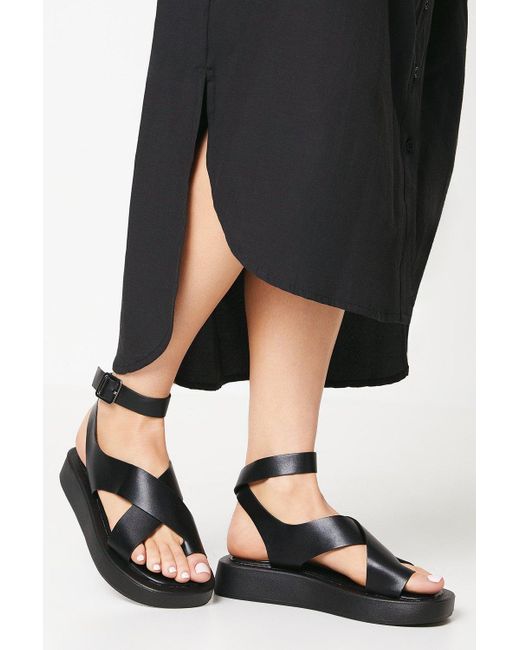 Dorothy Perkins Black Faith: Mickey Toeloop Chunky Flatform Wedge Sandals