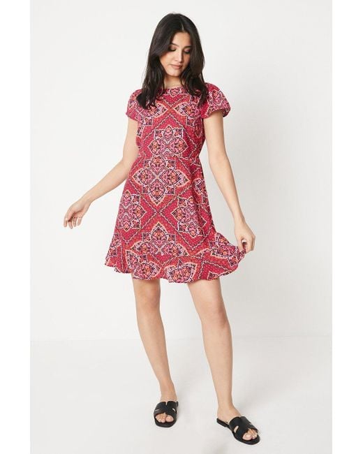 Dorothy Perkins Red Tile Print Flutter Sleeve Tiered Hem Mini Dress