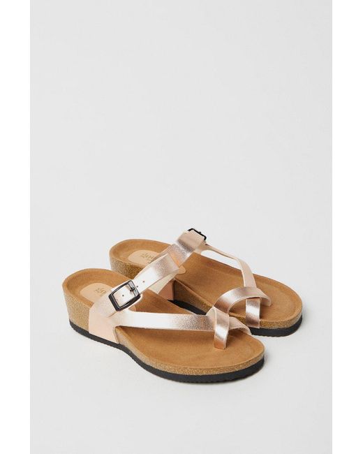 Dorothy Perkins White Good For The Sole: Riley Comfort Toeloop Low Wedge Footbed Sandals