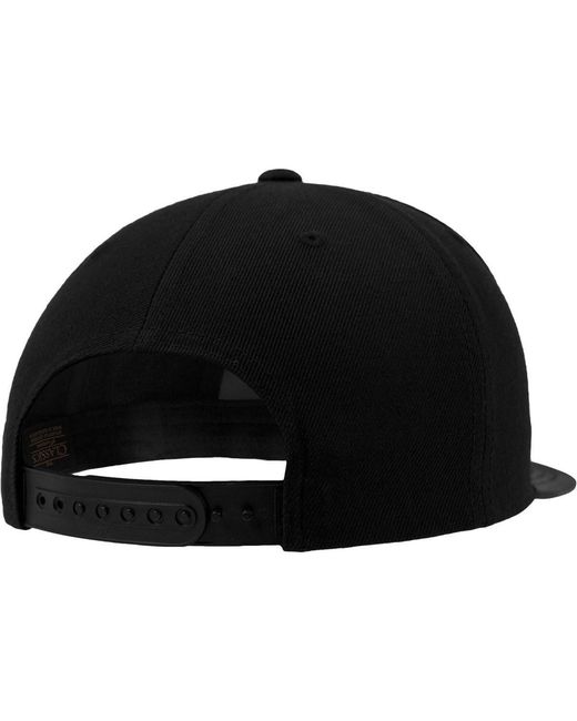 Flexfit Black Snapback Mütze