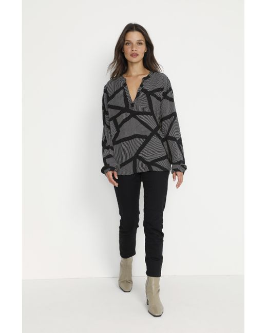 Kaffe Blouse Met Lange Mouwen Regular Fit Black / White Graphic Lines Black in het Multicolor