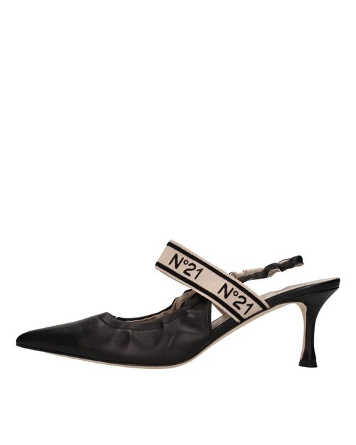 N°21 Black With Heel