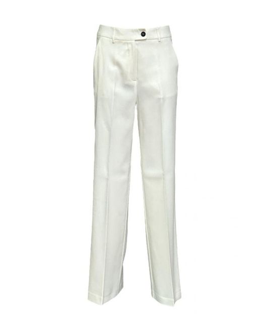 Beatrice B. White Frauenhose .38