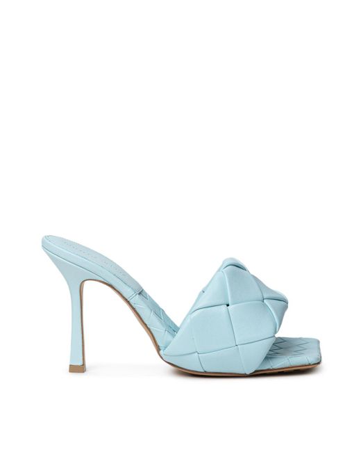 Bottega Veneta Sandals Lido Intreccio in het Blue