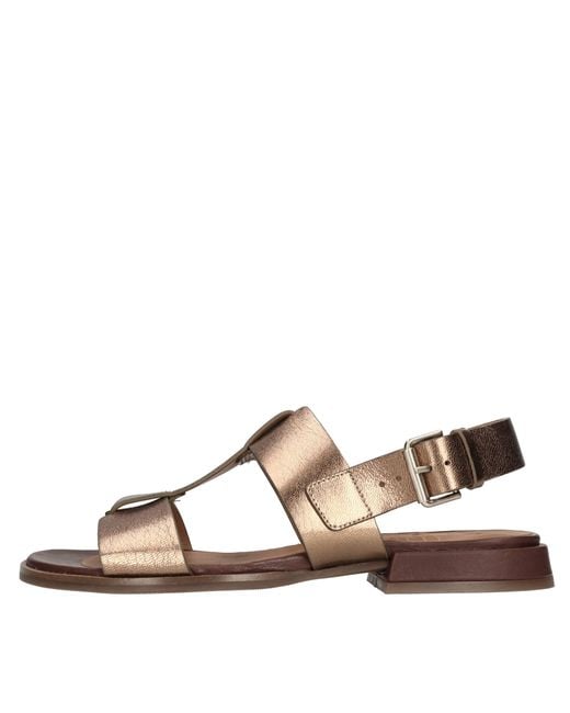Chaussures Basses Chie Mihara en coloris Natural