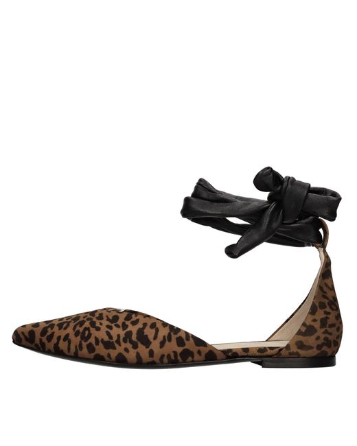 Zapatos Bajos Strategia de color Brown