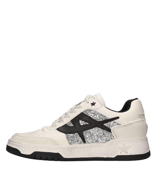 Baskets Blanches Ash en coloris White