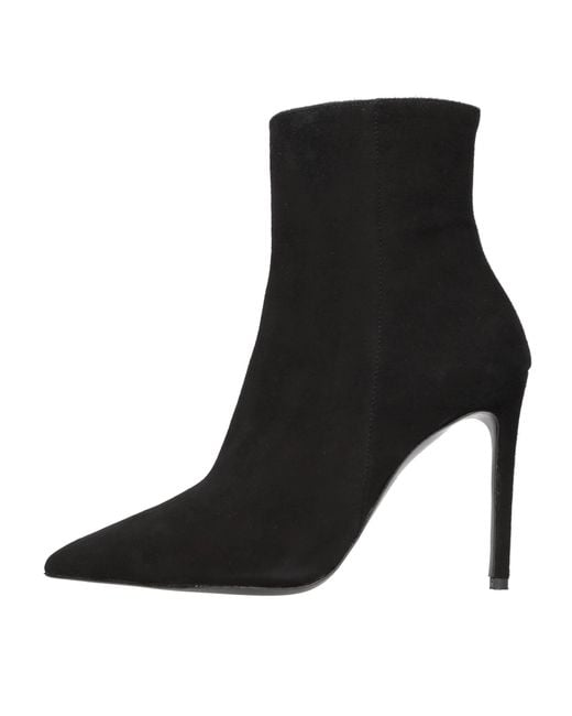 NCUB Black Boots