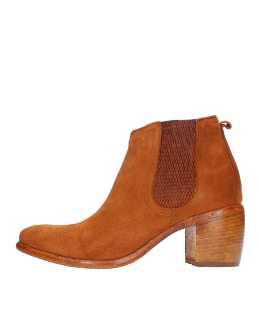 Hundred 100 Brown Boots