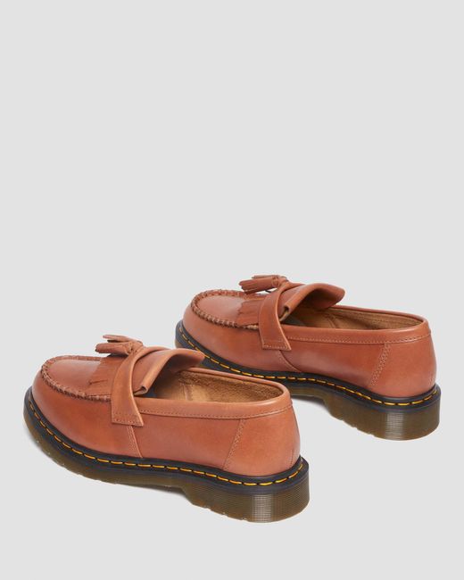 Mocasines adrian de piel con borla en cámel zapatos Dr. Martens de hombre de color Brown
