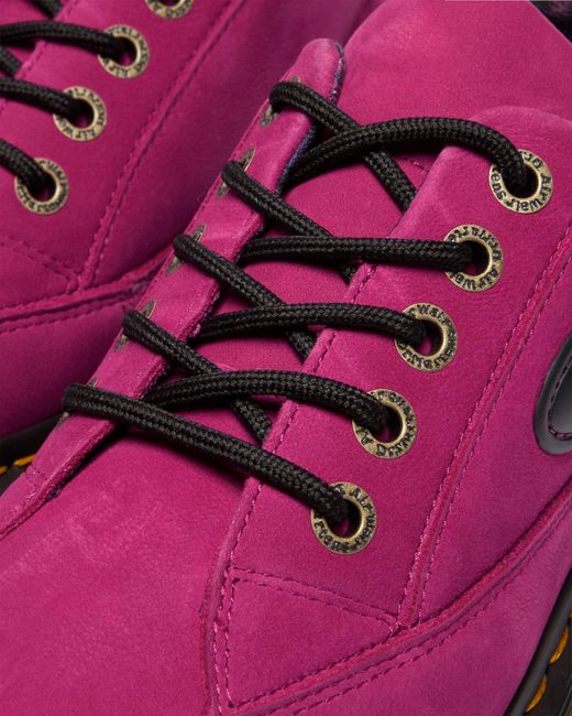 Chaussures buzz Dr. Martens en coloris Pink