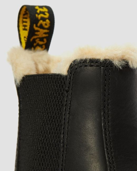 Stivaletti chelsea di pelle con rivestimento di Dr. Martens in Black