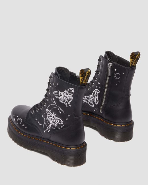 Cuero botas con plataforma jadon celestial moth bordadas zapatos Dr. Martens de color Black