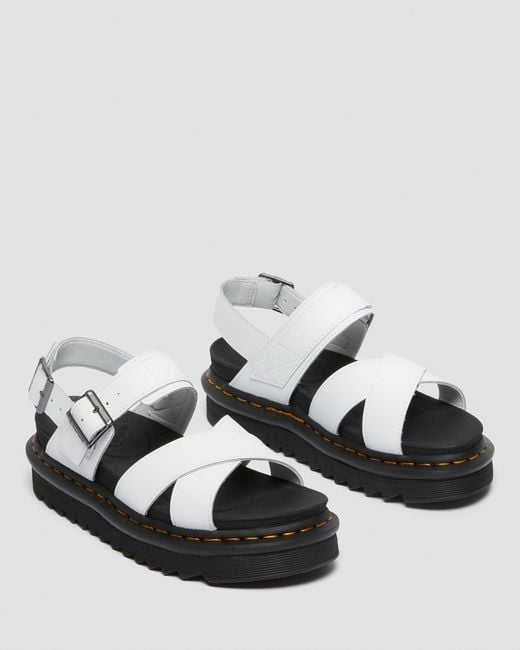 Dr. Martens Voss Ii in het White