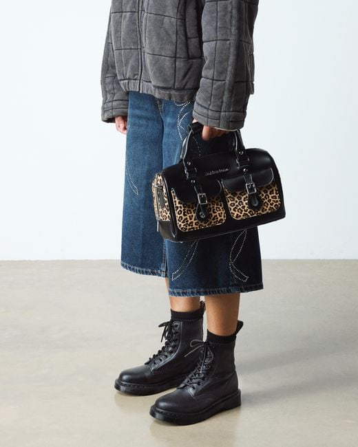 1460 pascal mono virginia pelle stivaletti nero di Dr. Martens in Black