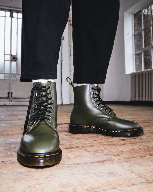 Dr. Martens 1460 Pascal Verso Smooth Leather Lace Up Boots in Green for Men  - Lyst