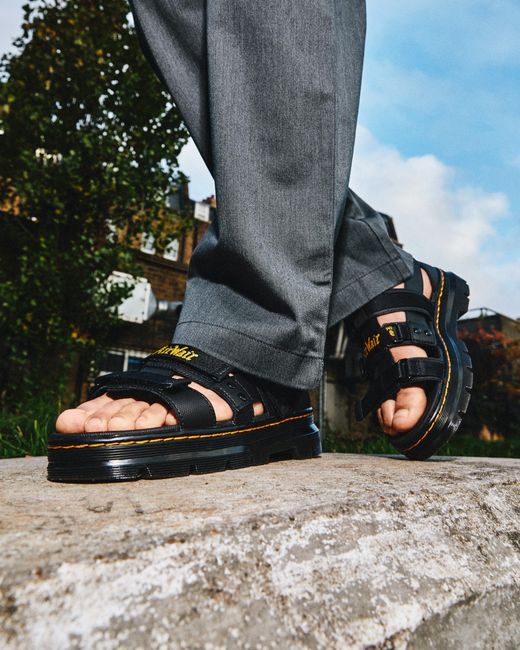 Dr. Martens Leather Pearson Webbing Sandals in Black | Lyst