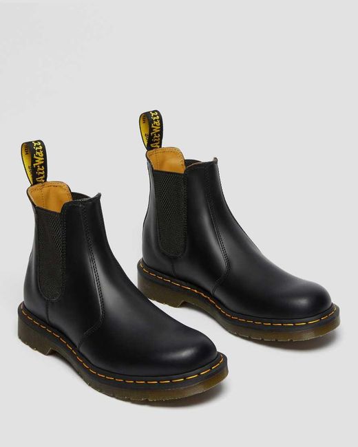 Dr. Martens Unisex 2976 Yellow Stitch Smooth Leather Chelsea Boots Black Smooth