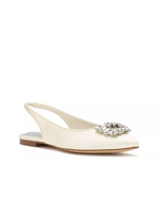 Nine West Blingy Flat in White | Lyst