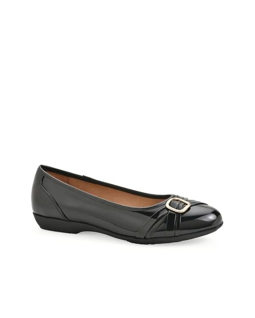 White Mountain Black Calming Ballet Flat
