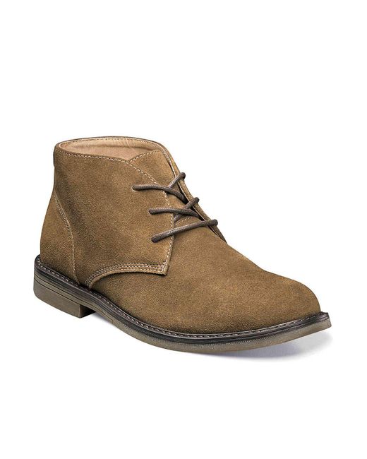 light brown chukka boots