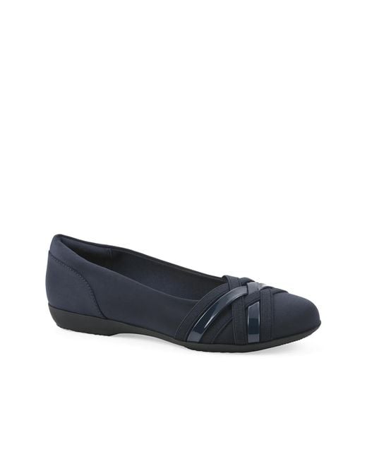 White Mountain Blue Chic Ballet Flat